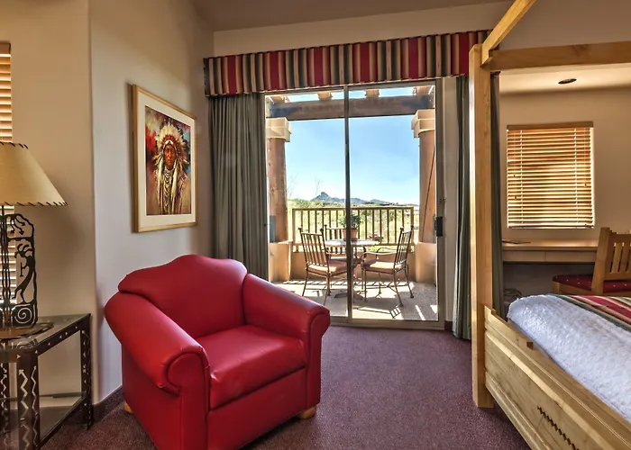 Hotel At Eagle Mountain 3*