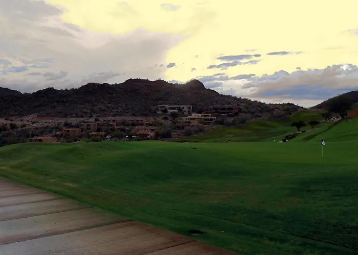 Hotel At Eagle Mountain